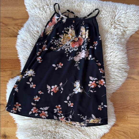 Papermoon Floral Sleeveless halter tank - Picture 1 of 3